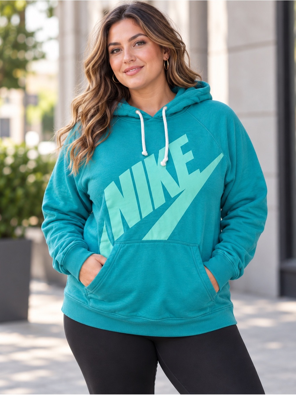 Nike women's large Teal Logo Pullover Hoodie - Women's